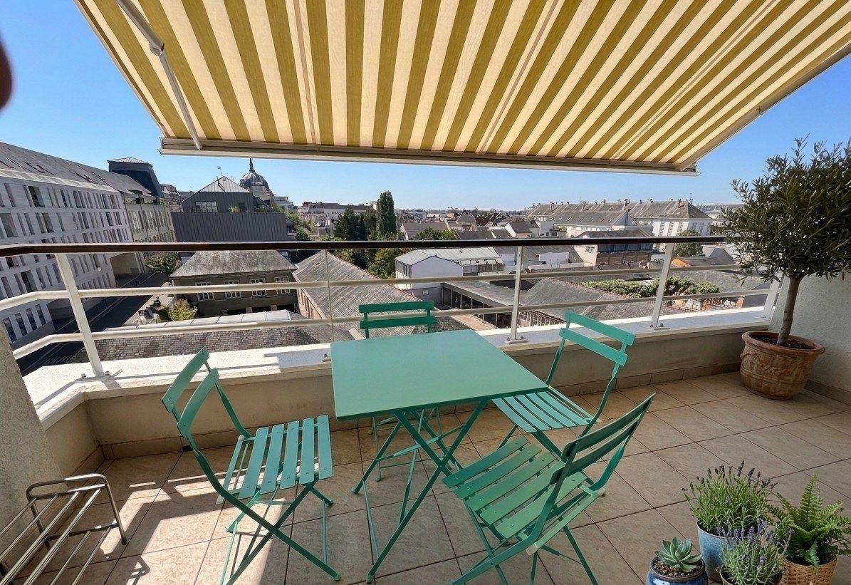 Vente Appartement 4&nbsp;pièces 94.79&nbsp;m² Nantes