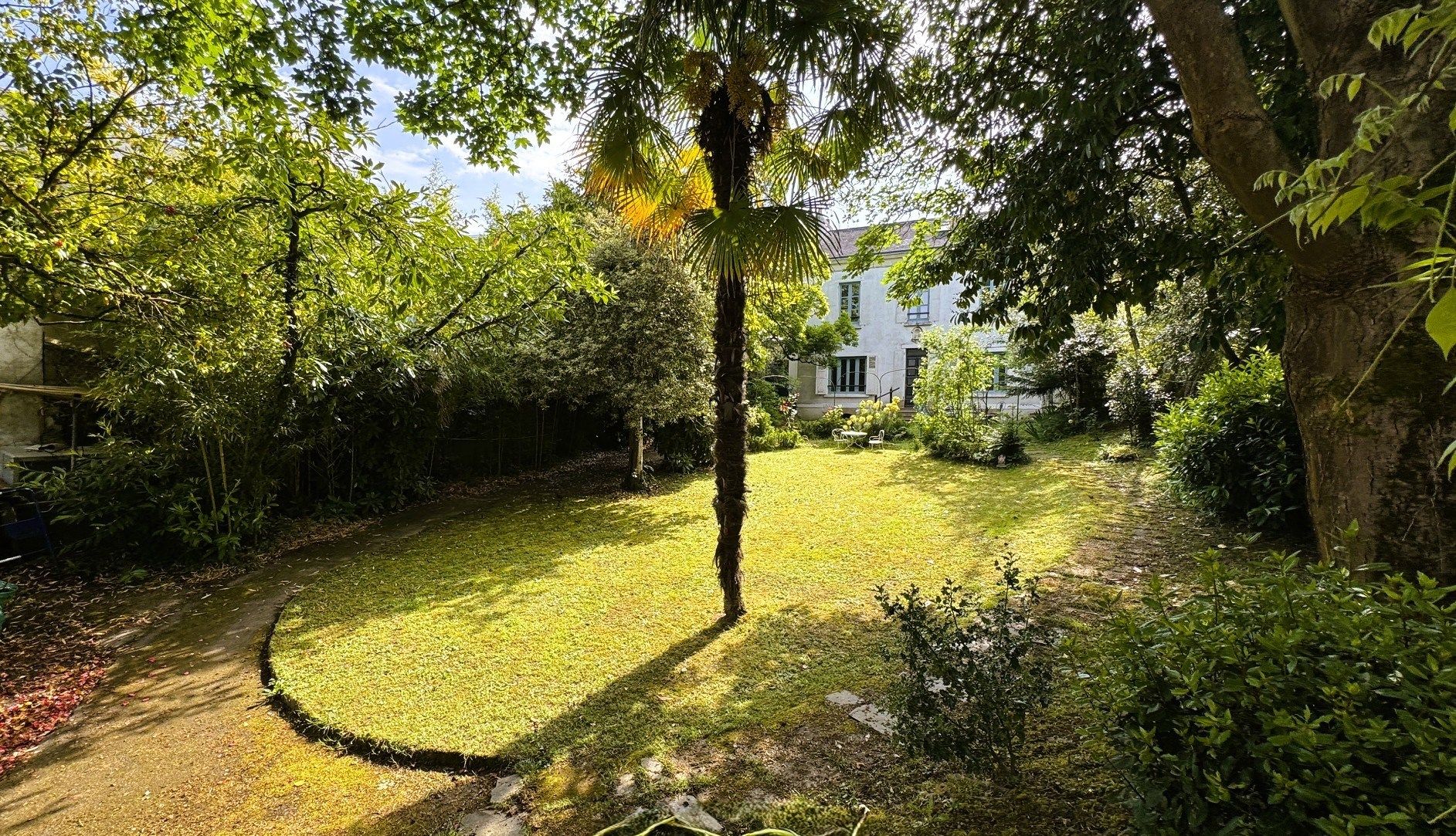 Vente Maison 11&nbsp;pièces 234.92&nbsp;m² Nantes