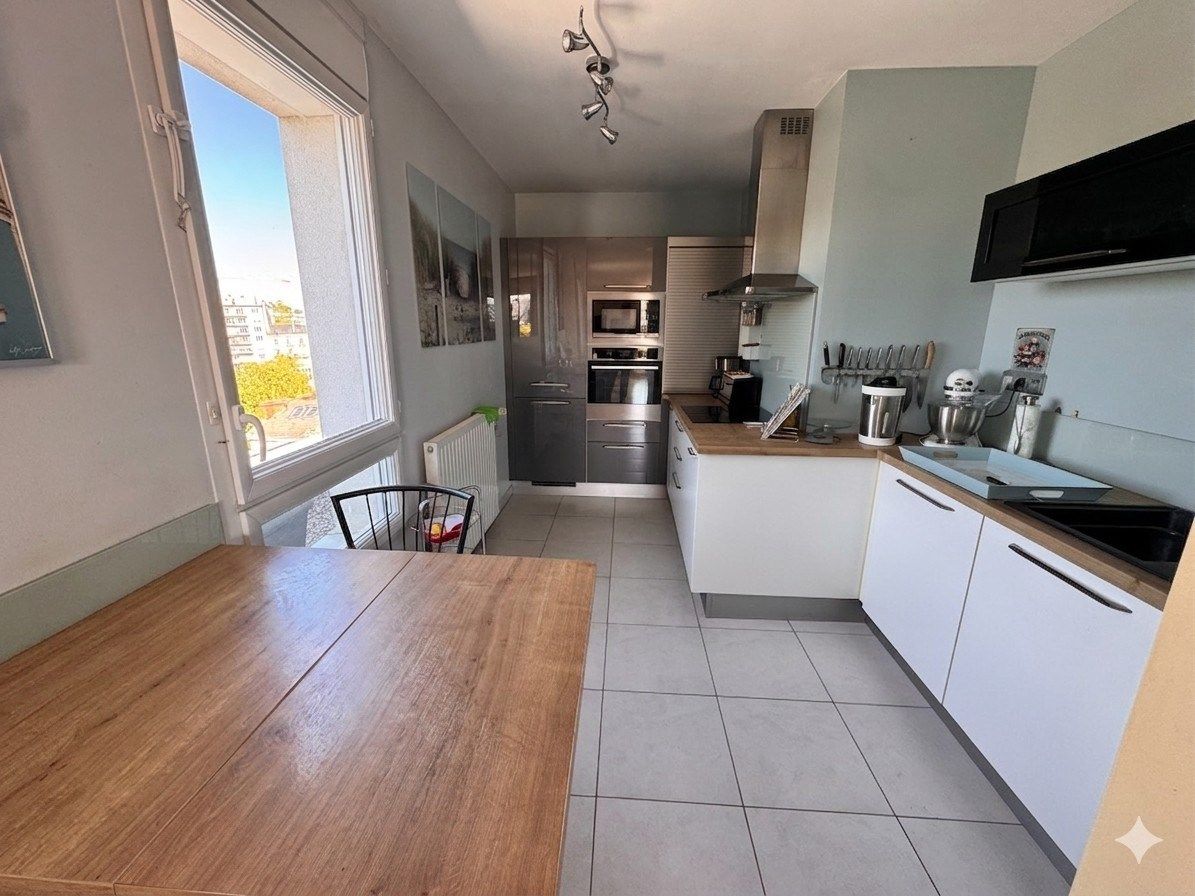 Vente Appartement 4&nbsp;pièces 76.56&nbsp;m² Nantes
