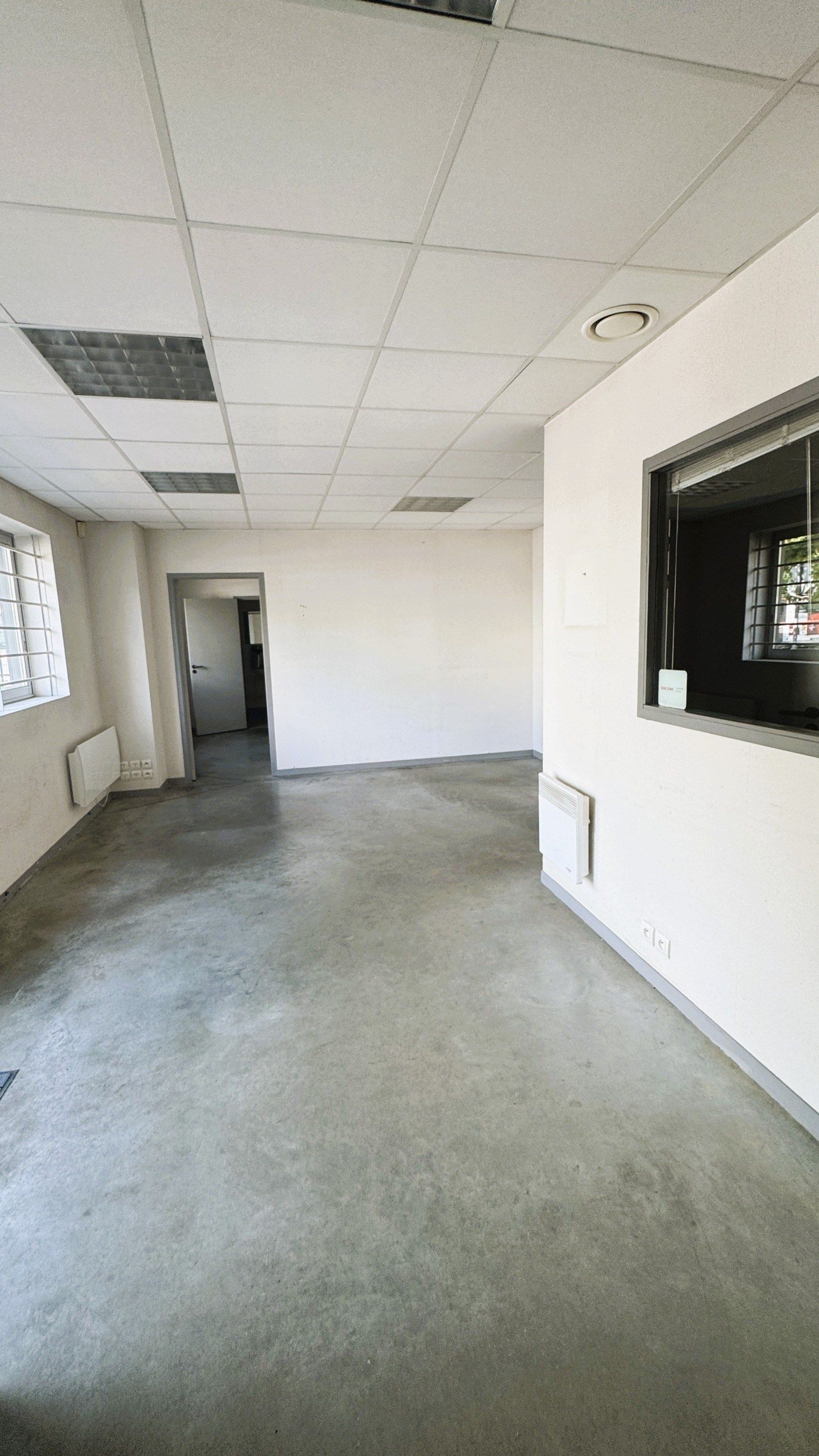 Location Local d'activité 523&nbsp;m² Nantes