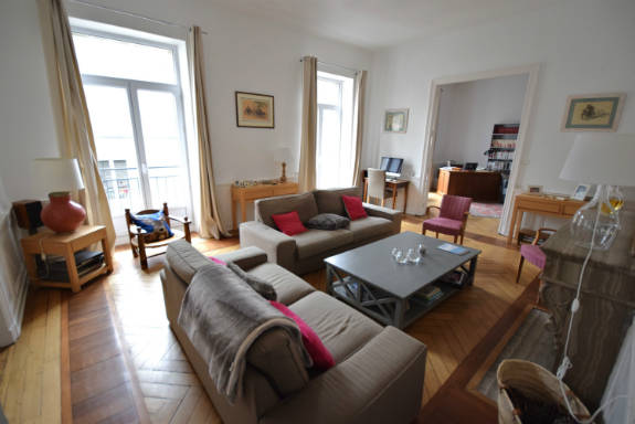 Appartement
                                                        T6
                                                                - DOBRÉE