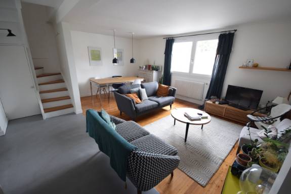 Appartement
                                                        T6
                                                                - ROND-POINT DE RENNES