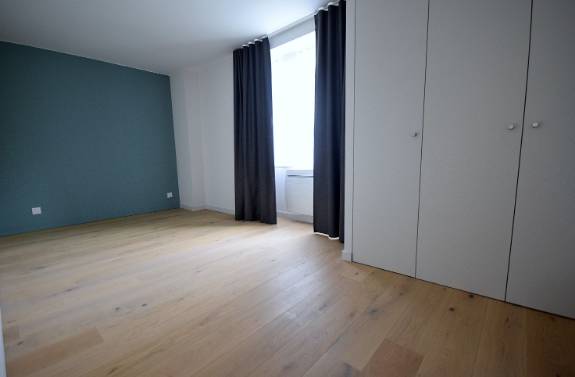 Appartement
                                                        T4
                                                                - TALENSAC