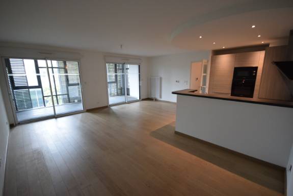 Appartement
                                                        T3
                                                                - TALENSAC