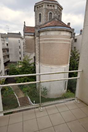 Appartement
                                                        T3
                                                                - HYPER CENTRE