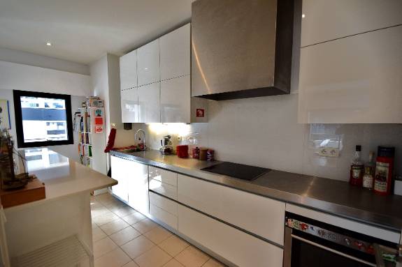 Appartement
                                                        T3
                                                                - HYPER CENTRE