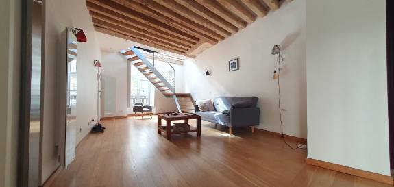 Appartement
                                                        T5
                                                                - PARIS