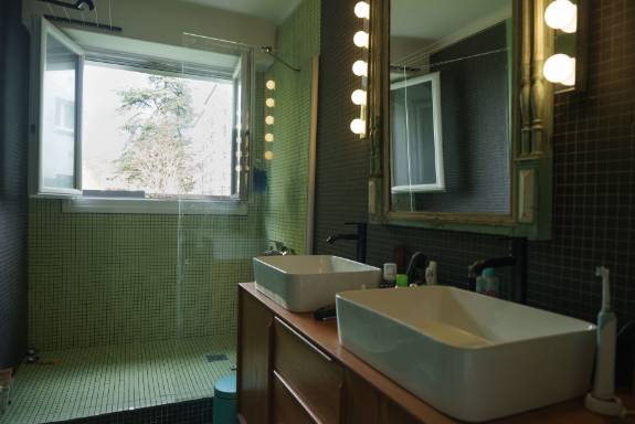 Appartement
                                                        T5
                                                                - PROCÉ