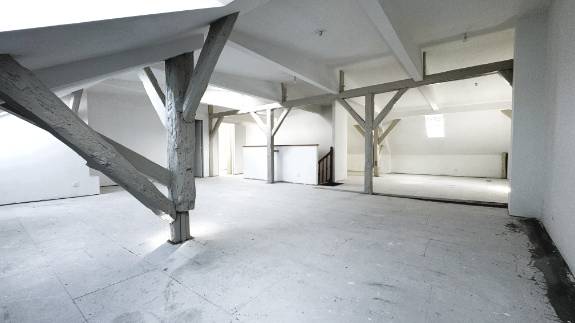 Appartement
                                                        T8
                                                                - HYPER CENTRE