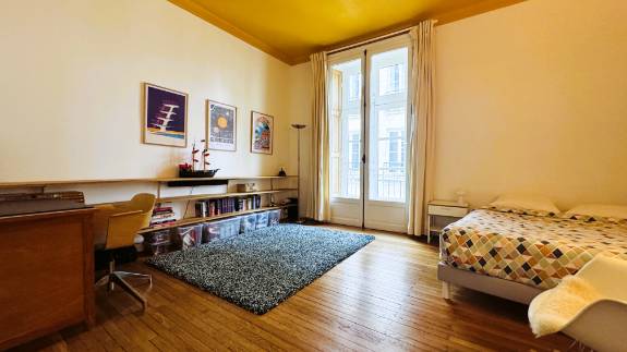 Appartement
                                                        T5
                                                                - HYPER CENTRE